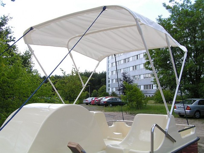 Sportboot-Sonnenverdeck
